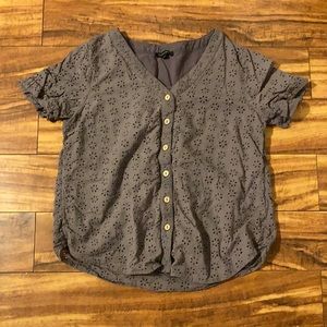Paparemoon size medium fits like a small gray button up blouse